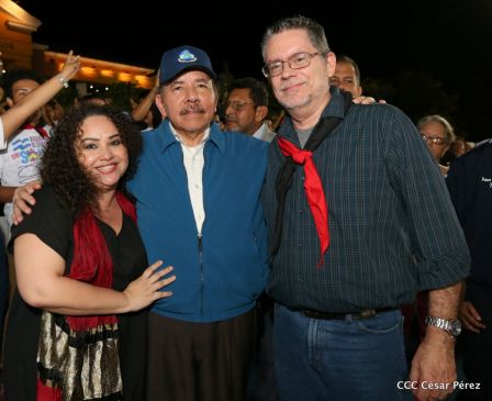 Presidente Daniel Ortega y vicepresidenta Rosario Murillo en homenaje al Padre de la Revolución Sandinista Carlos Fonseca