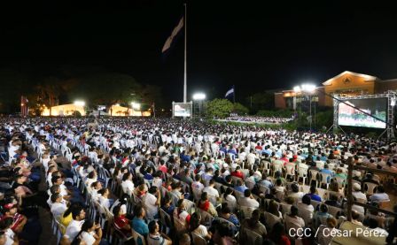 Presidente Daniel Ortega y vicepresidenta Rosario Murillo en homenaje al Padre de la Revolución Sandinista Carlos Fonseca