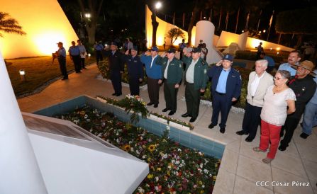 Presidente Daniel Ortega y vicepresidenta Rosario Murillo en homenaje al Padre de la Revolución Sandinista Carlos Fonseca