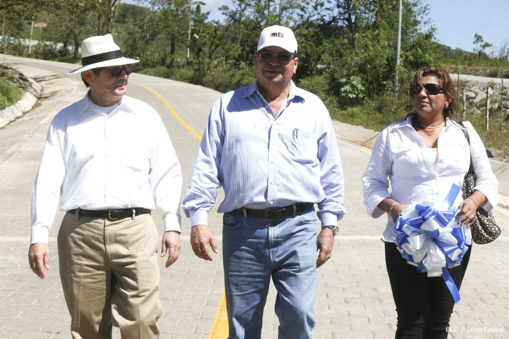 Gobierno Sandinista inaugura 10 kilómetros de carretera entre La Libertad – Santo Domingo en Chontales