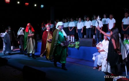 Monumento a la Paz y la Alegría: Nicaragua Unidos en Amor, Solidaridad y Armonía