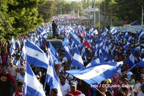Caminata: “Dignidad, Derechos, No Violencia!”, “Mujeres Valientes!” y ”Con La Paz No se Juega!”
