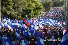 Caminata: “Dignidad, Derechos, No Violencia!”, “Mujeres Valientes!” y ”Con La Paz No se Juega!”