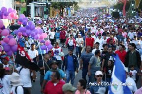 Caminata: “Dignidad, Derechos, No Violencia!”, “Mujeres Valientes!” y ”Con La Paz No se Juega!”