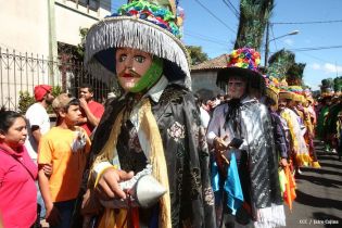 Tradicional Tope de los Santos en Carazo