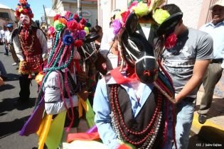 Tradicional Tope de los Santos en Carazo
