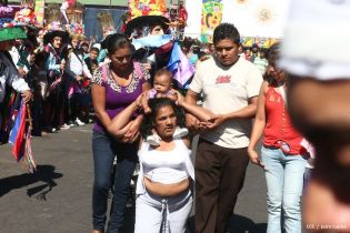 Tradicional Tope de los Santos en Carazo