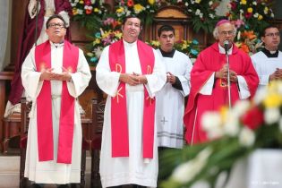 Caraceños celebran a San Sebastián en compañía del Cardenal Brenes
