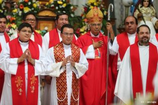 Caraceños celebran a San Sebastián en compañía del Cardenal Brenes