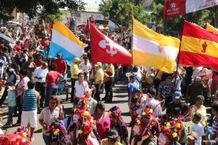 Caraceños celebran a San Sebastián en compañía del Cardenal Brenes