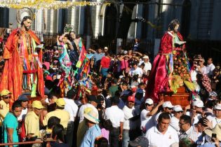 Caraceños celebran a San Sebastián en compañía del Cardenal Brenes