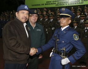 XXIV Graduación del Centro Superior de Estudios Militares