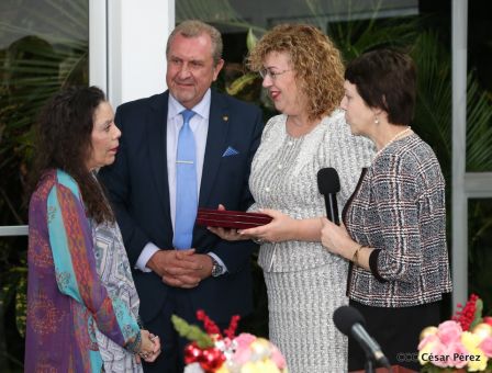 Federación de Rusia condecora a la Compañera Rosario Murillo con la Orden de la Amistad