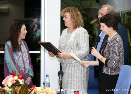 Federación de Rusia condecora a la Compañera Rosario Murillo con la Orden de la Amistad