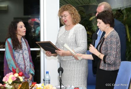 Federación de Rusia condecora a la Compañera Rosario Murillo con la Orden de la Amistad