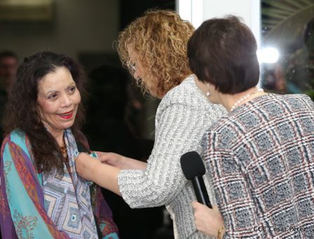 Federación de Rusia condecora a la Compañera Rosario Murillo con la Orden de la Amistad