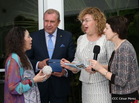 Federación de Rusia condecora a la Compañera Rosario Murillo con la Orden de la Amistad