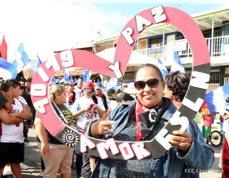 Caminata Navideña en Paz, Alegría y Esperanza