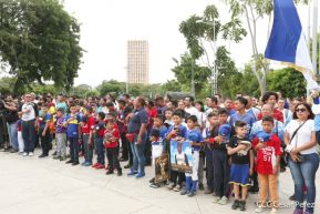 Homenaje al héroe de la solidaridad Roberto Clemente