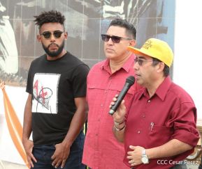 Homenaje al héroe de la solidaridad Roberto Clemente