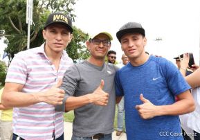 Homenaje al héroe de la solidaridad Roberto Clemente