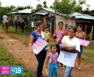 Familias de El Rama celebran normalización del sistema energético