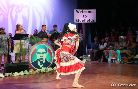 Homenaje a Anthony Matthews, intérprete del Palo de Mayo