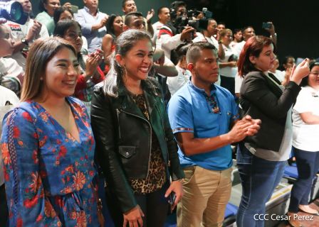 Homenaje a Anthony Matthews, intérprete del Palo de Mayo