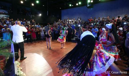 Homenaje a Anthony Matthews, intérprete del Palo de Mayo