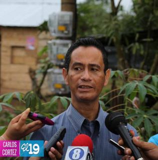 Familias de El Rama celebran normalización del sistema energético