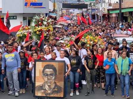 ¡Que viva Leonel Rugama! Poeta, Ser Humano Especial, Revolucionario