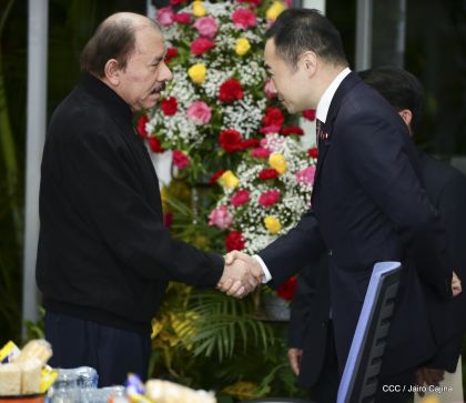 Ministro de Estado para Asuntos Exteriores de Japón durante su visita en Nicaragua