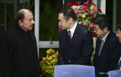 Ministro de Estado para Asuntos Exteriores de Japón durante su visita en Nicaragua