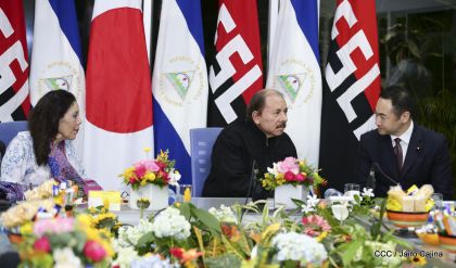 Ministro de Estado para Asuntos Exteriores de Japón durante su visita en Nicaragua