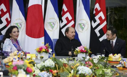 Ministro de Estado para Asuntos Exteriores de Japón durante su visita en Nicaragua