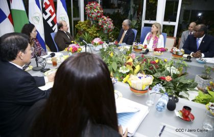 Presidente Daniel Ortega y Vicepresidenta Rosario Murillo reciben cartas credenciales de embajadores de Panamá y Yibuti