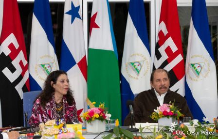 Presidente Daniel Ortega y Vicepresidenta Rosario Murillo reciben cartas credenciales de embajadores de Panamá y Yibuti