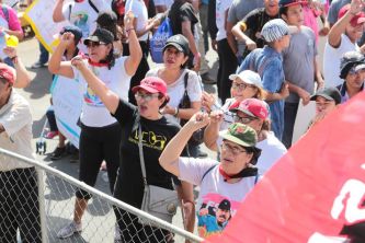 Caminando como raza nicaragüense que sabe de luchas y de honor celebrando las glorias y victorias de Rubén Darío