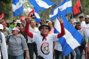 Caminando como raza nicaragüense que sabe de luchas y de honor celebrando las glorias y victorias de Rubén Darío