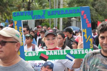 Caminando como raza nicaragüense que sabe de luchas y de honor celebrando las glorias y victorias de Rubén Darío