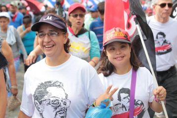 Caminando como raza nicaragüense que sabe de luchas y de honor celebrando las glorias y victorias de Rubén Darío