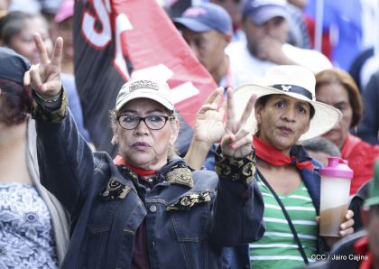 Caminando como raza nicaragüense que sabe de luchas y de honor celebrando las glorias y victorias de Rubén Darío