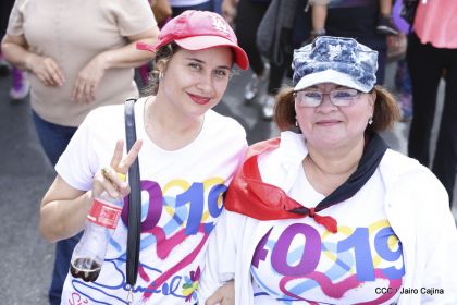 Caminando como raza nicaragüense que sabe de luchas y de honor celebrando las glorias y victorias de Rubén Darío