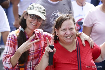 Caminando como raza nicaragüense que sabe de luchas y de honor celebrando las glorias y victorias de Rubén Darío