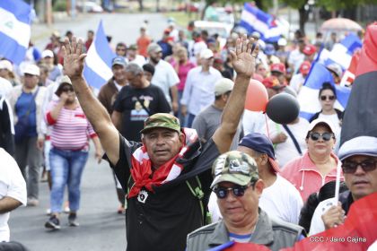 Caminando como raza nicaragüense que sabe de luchas y de honor celebrando las glorias y victorias de Rubén Darío