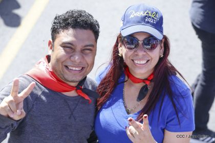 Caminando como raza nicaragüense que sabe de luchas y de honor celebrando las glorias y victorias de Rubén Darío
