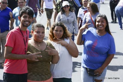 Caminando como raza nicaragüense que sabe de luchas y de honor celebrando las glorias y victorias de Rubén Darío