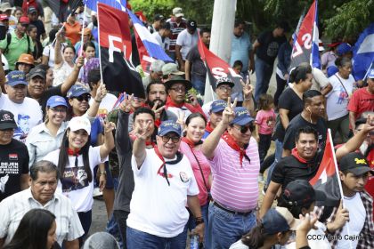 Caminando como raza nicaragüense que sabe de luchas y de honor celebrando las glorias y victorias de Rubén Darío