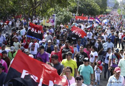 Caminando como raza nicaragüense que sabe de luchas y de honor celebrando las glorias y victorias de Rubén Darío