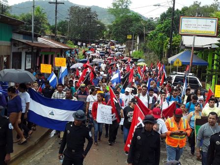 Caminando como raza nicaragüense que sabe de luchas y de honor celebrando las glorias y victorias de Rubén Darío
